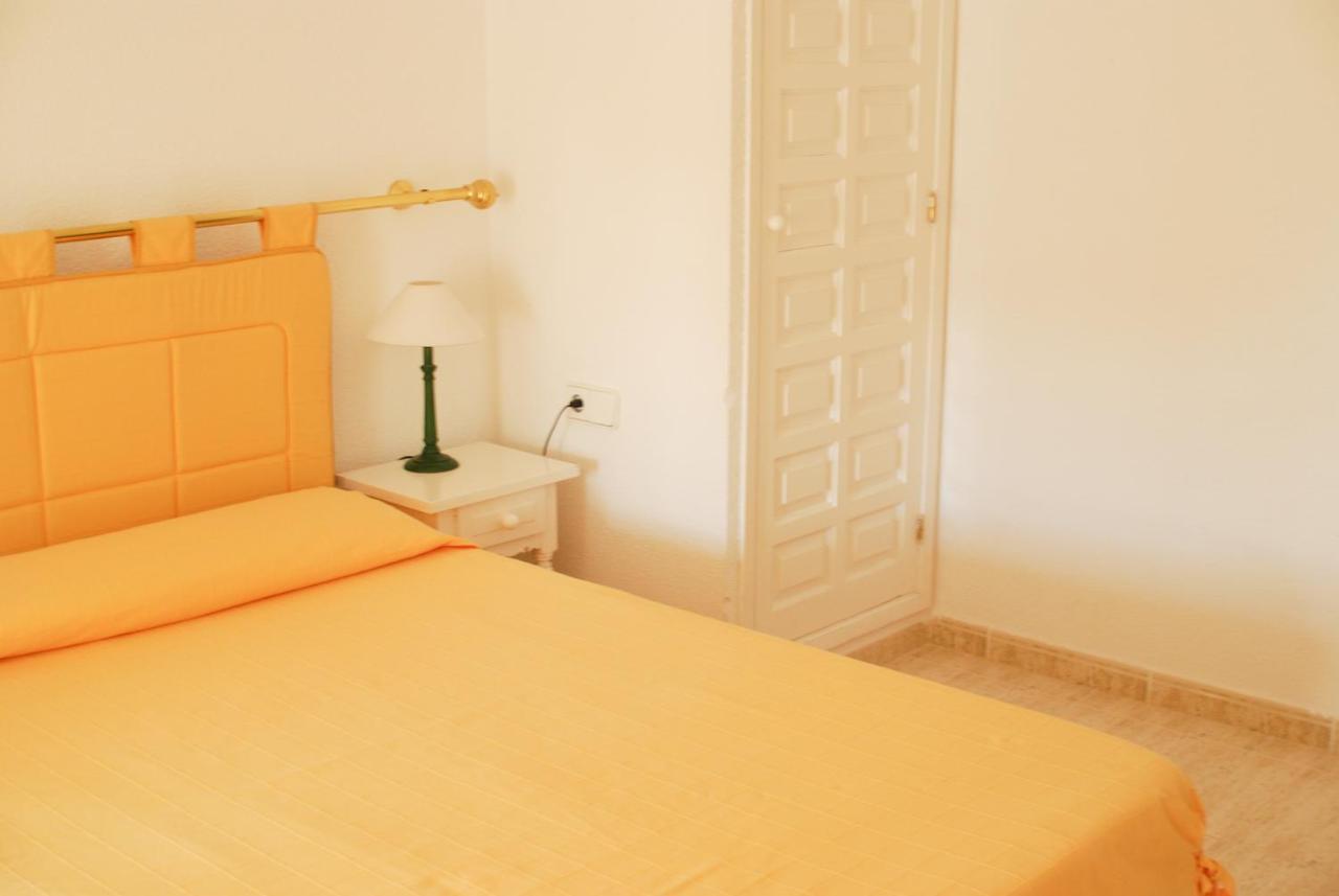 Apartamentos Concorde Alicante Cameră foto