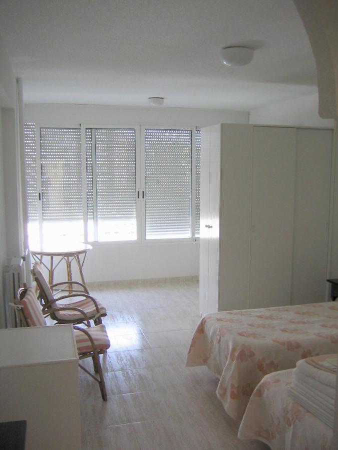 Apartamentos Concorde Alicante Cameră foto